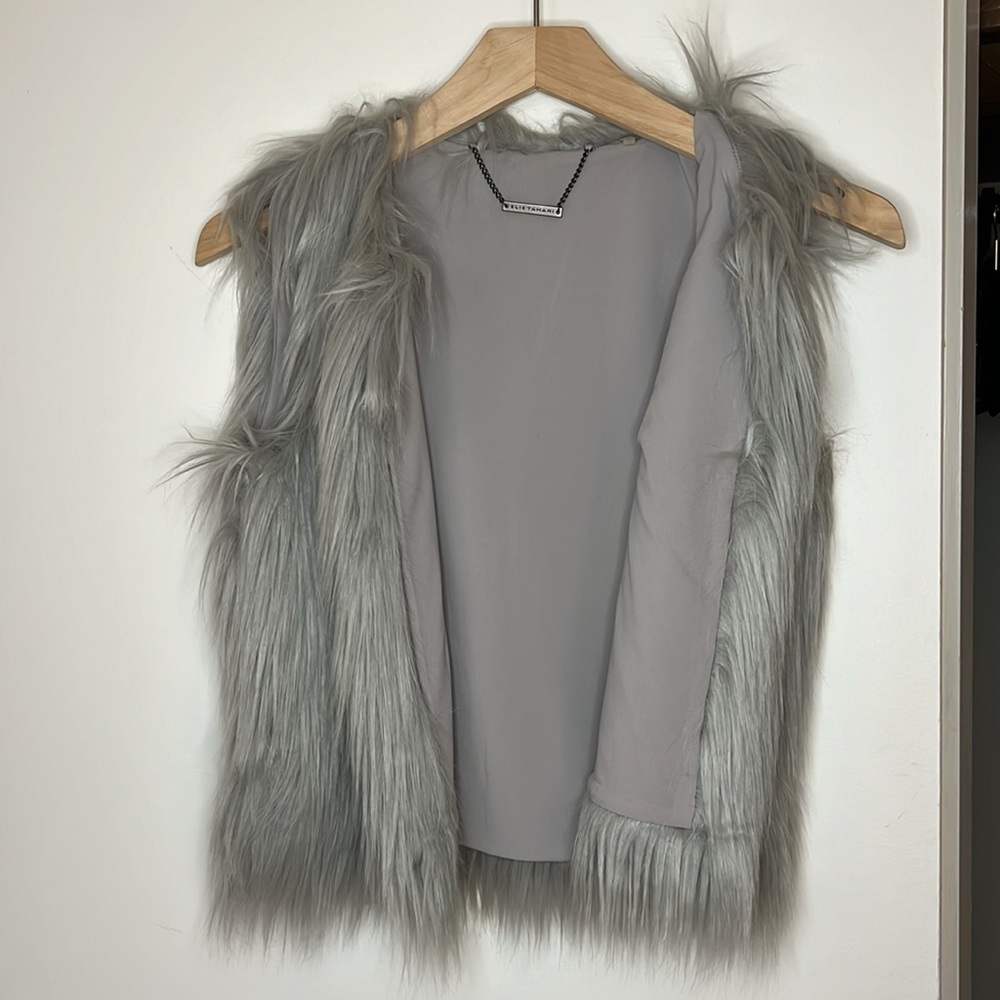 Elie Tahari Faux Fur Vest - Picture 6 of 12
